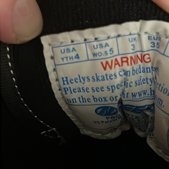 Heelys tennis shoes - Picture 7 of 10